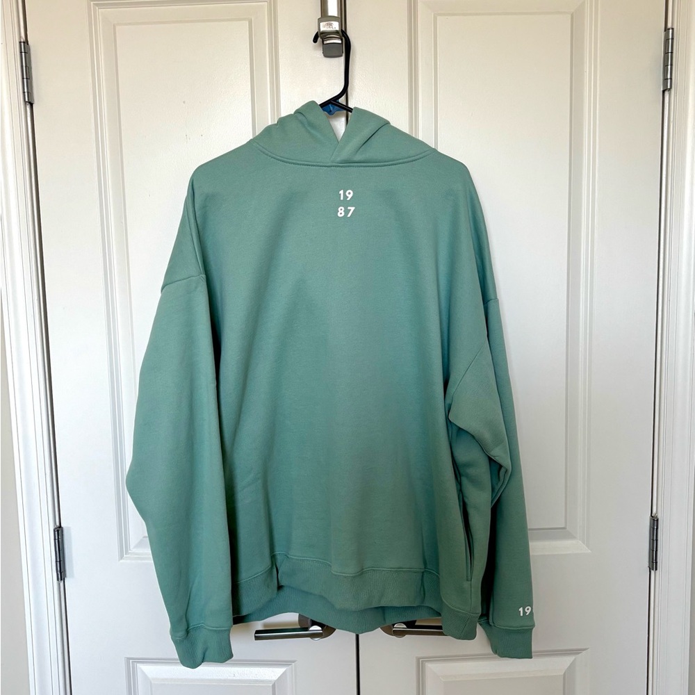 1987 NWOT size large Boston Hoodie